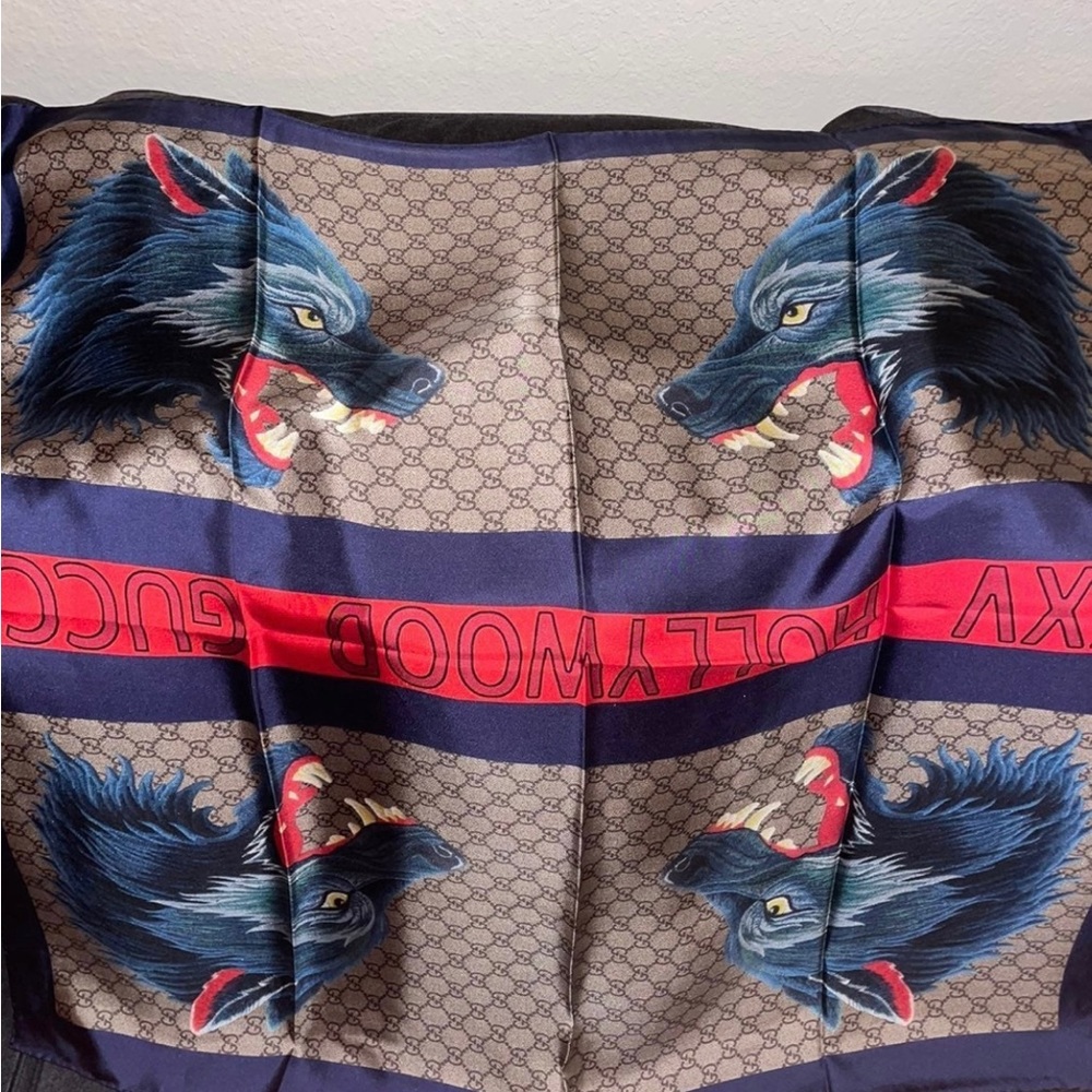- Gucci Wolf 100% Silk Scarf
